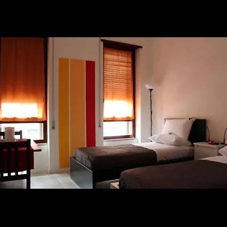 Intero Con Vista Sul Parco , Stazione * ボローニャ