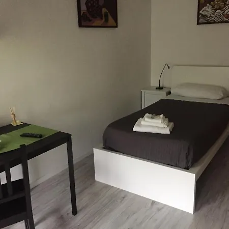 Intero Con Vista Sul Parco , Stazione Apartamento Bolonha